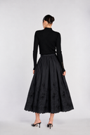 QUARINE LONG PLEATED MAXI SKIRT – NOIR