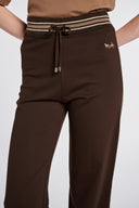 GAFFA BARREL-LEG CASUAL TROUSER – CHOCOLATE