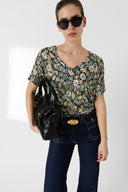 Floral V-Neck T-Shirt - Malinae